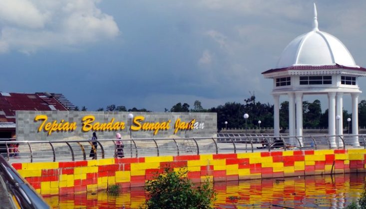 Tepian Bandar Sungai Jantan Lokasi : Kota Siak Sri Indrapura, Kabupaten Siak, Riau