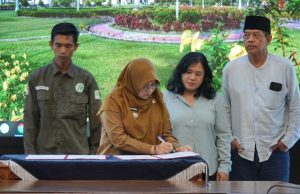 Sinergi Pemkab Siak dan Dunia Usaha, 30 Km Jalan Kabupaten Diperbaiki dari Program CSR