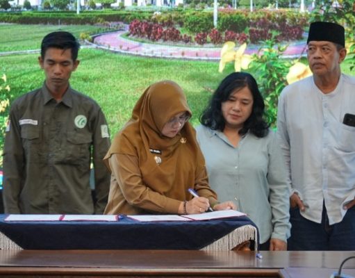 Sinergi Pemkab Siak dan Dunia Usaha, 30 Km Jalan Kabupaten Diperbaiki dari Program CSR